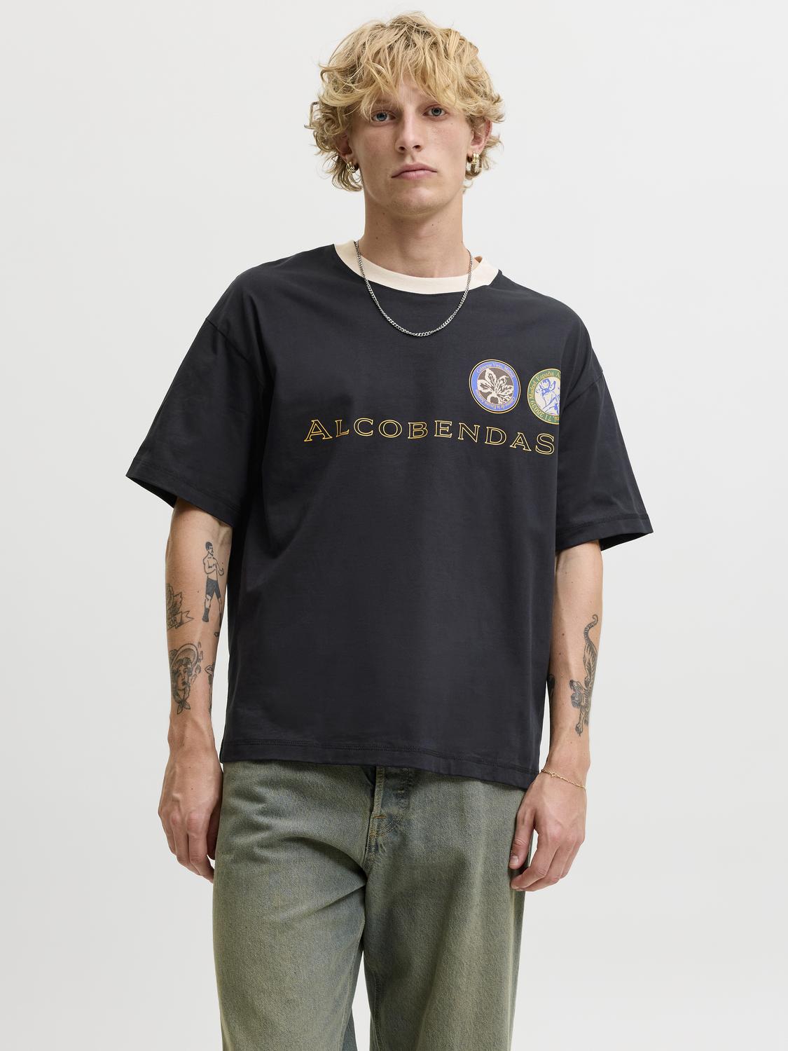 model_shot-front